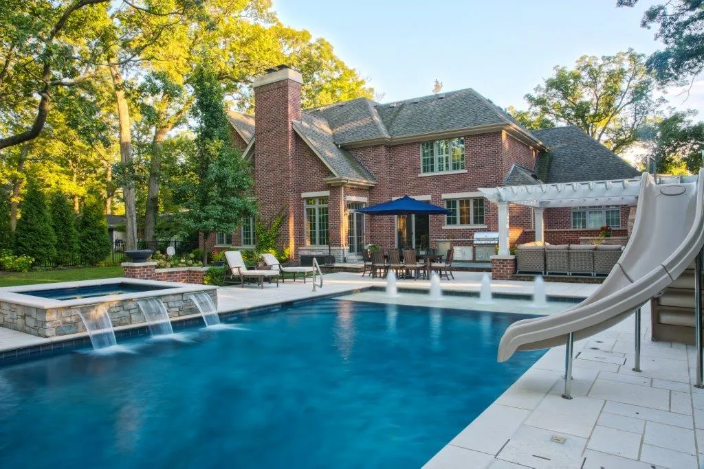 luxury pool 2